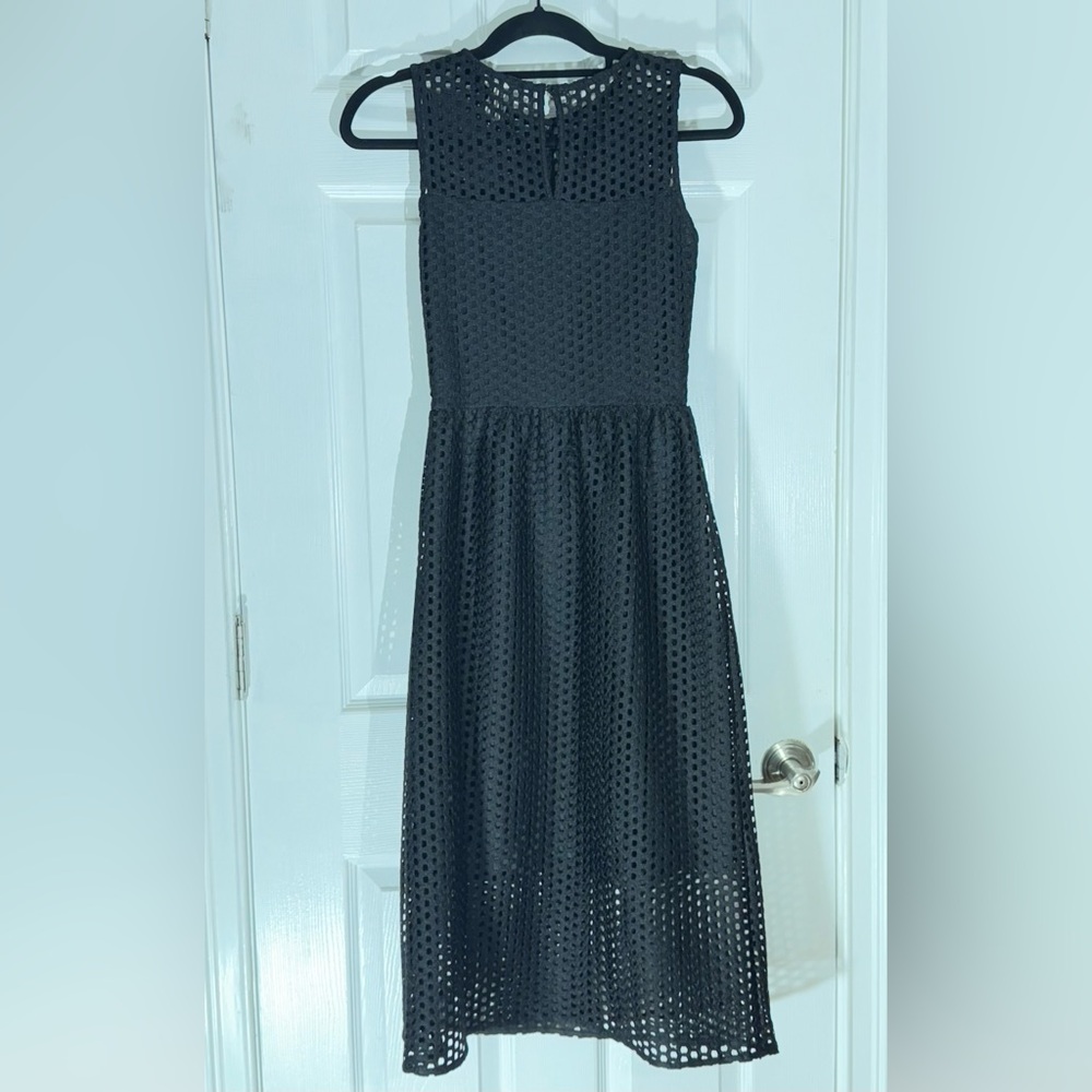 H&M Black Lace Dot Mesh Sleeveless Midi Dress Size 4 Lined & Side Zipper
